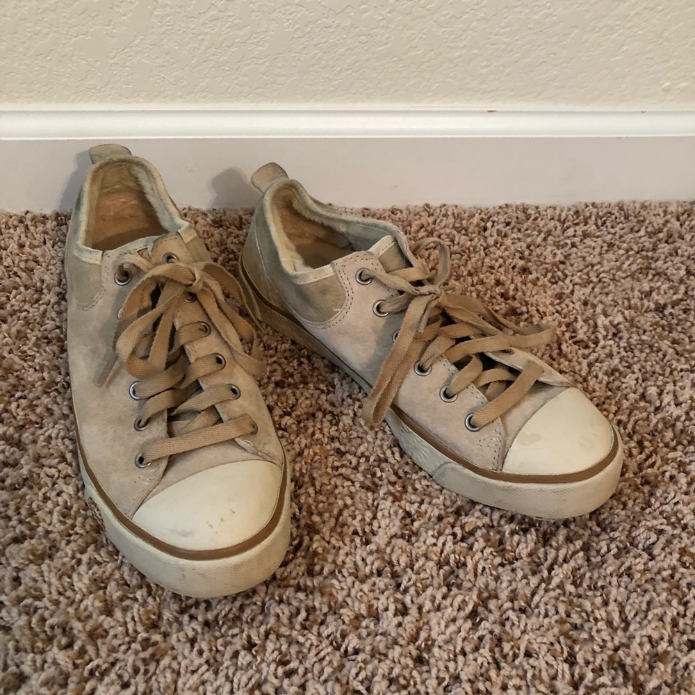 ugg sneaker